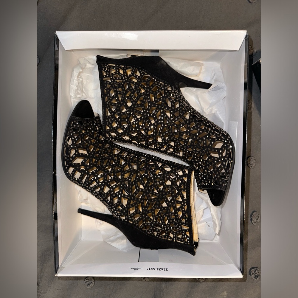 Nine West Black and Sparkle Open toe Heel, Size 9